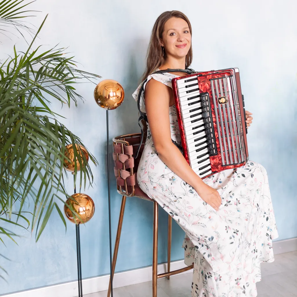 Баян, аккордеон